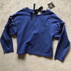 Amaryllis long sleeve top size small NEW